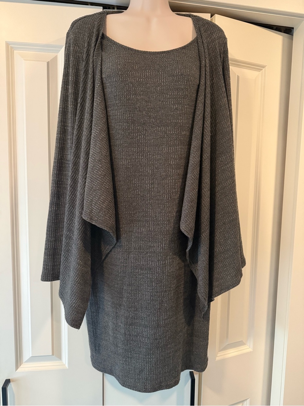 R & K dark Gray Knit cardigan sheath dress 12